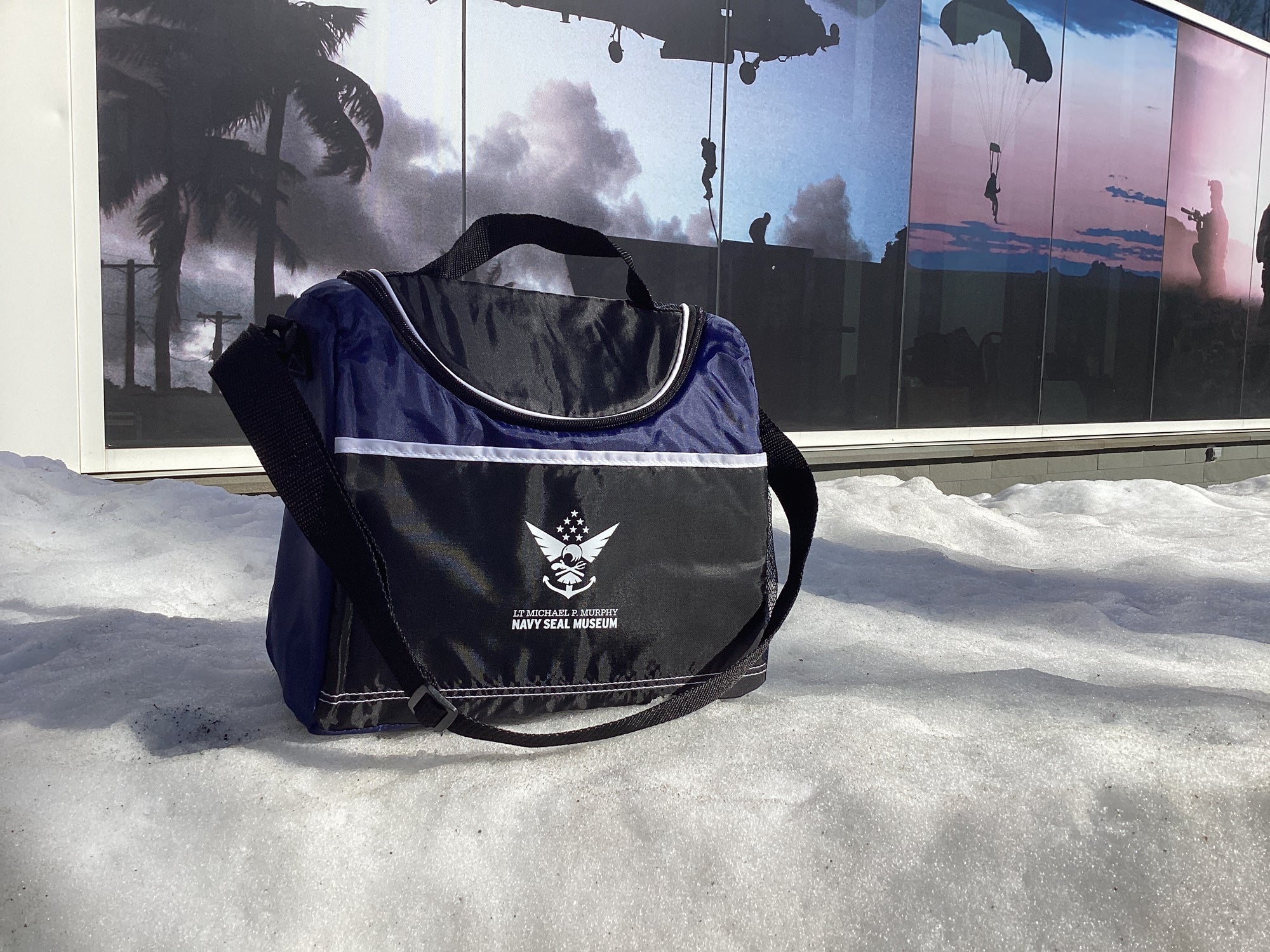 Deluxe Museum Cooler - NEW!